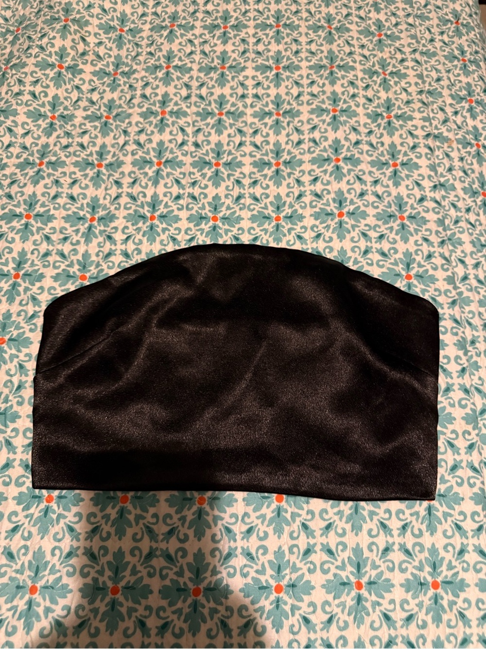 SHEIN Black Satin Strapless top